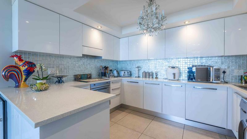 3 Bedroom Property for Sale in Dolphin Beach Western Cape
